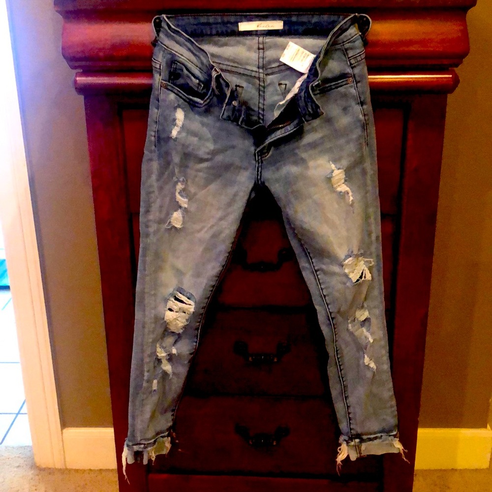 KanCan distressed ripped jeans Size 25 W3